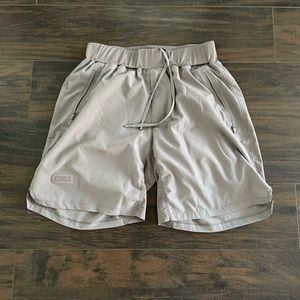 ESNTLS mauve lined Shorts size medium